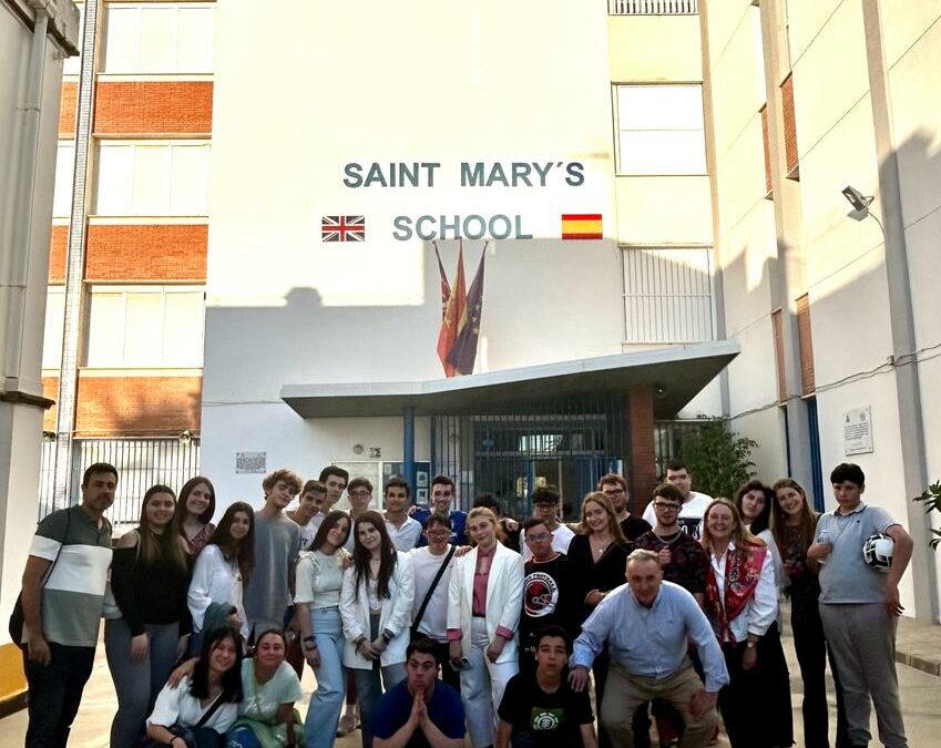 PROGRAMA DE VOLUNTARIADO ST. MARY’S SCHOOL – GRUPO SONRISAS
